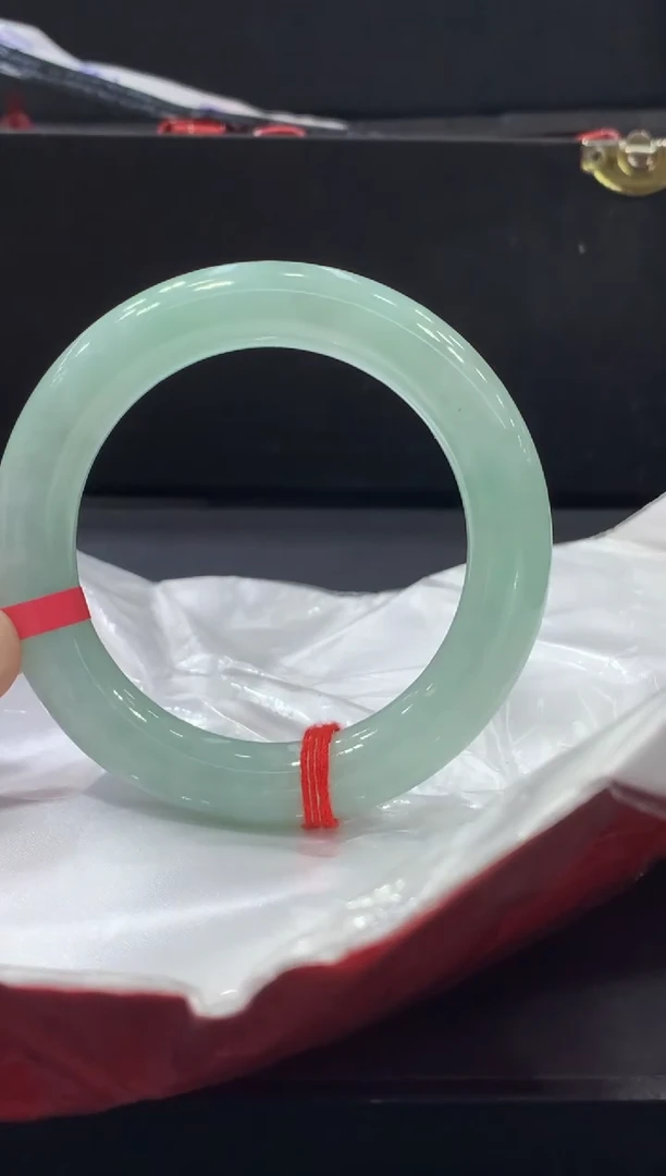 未镶嵌手镯翡翠翡翠手镯