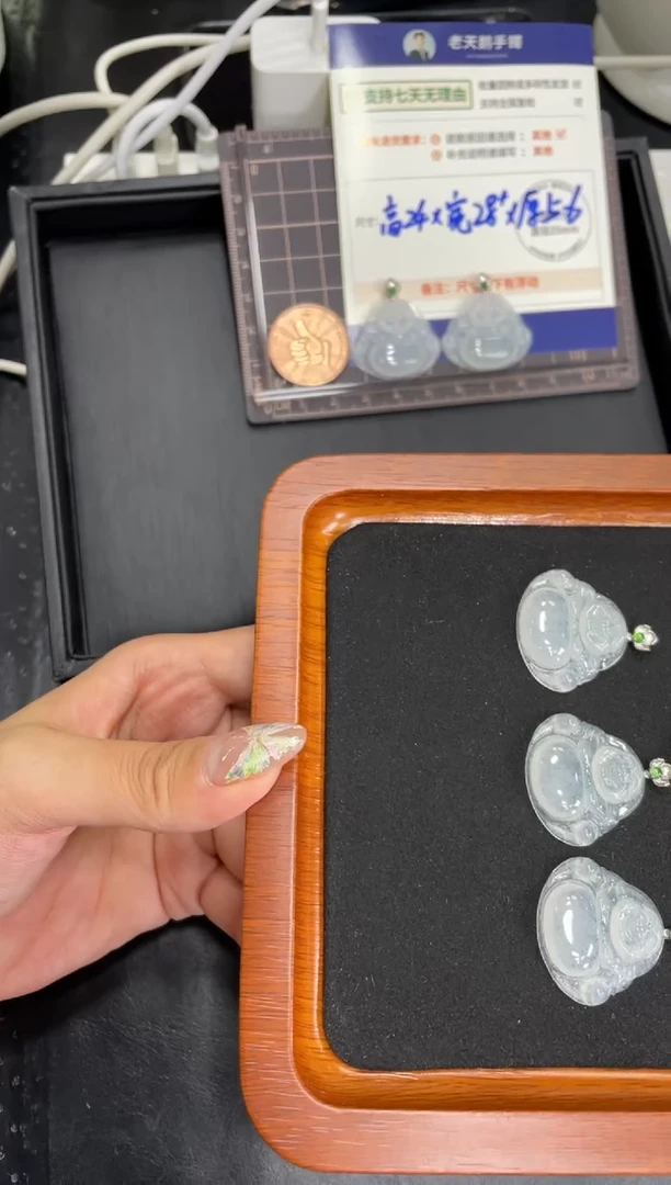 翡翠挂件18K金镶嵌佛公FL25配绳/多样性发其一ZBCP