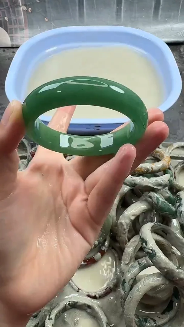 未镶嵌手镯石英质玉13