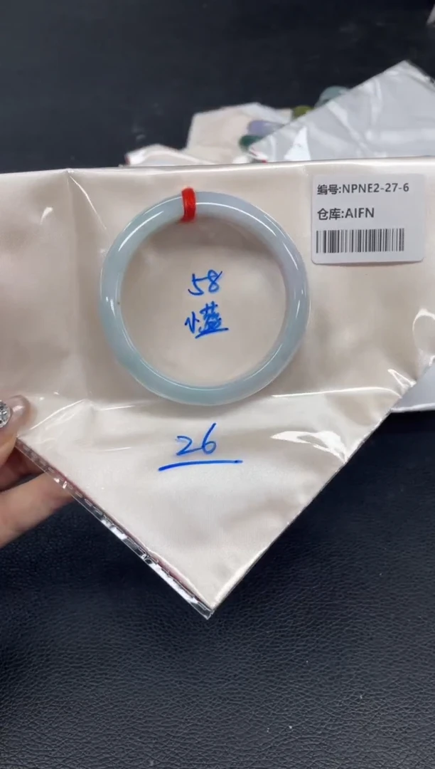 未镶嵌手镯翡翠翡翠手镯