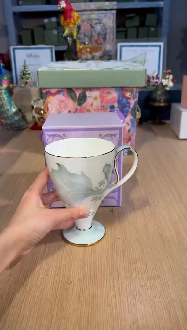 【闪购商品】杯48粉青锦鲤马克