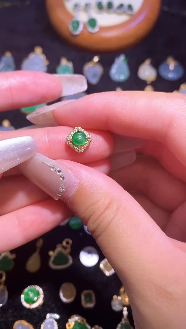 颈饰银S925镶嵌翡翠天然a货