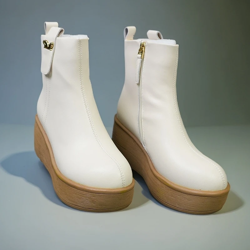 26505短靴女2024年冬季新款厚底真皮加绒休闲时尚马丁靴白色圆头