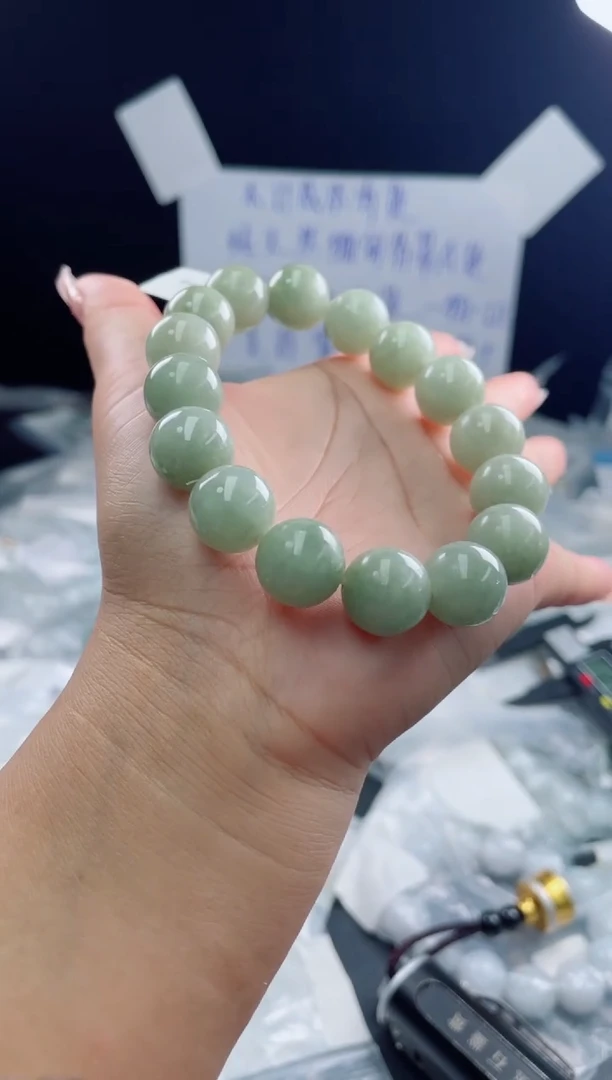未镶嵌定制翡翠珠串