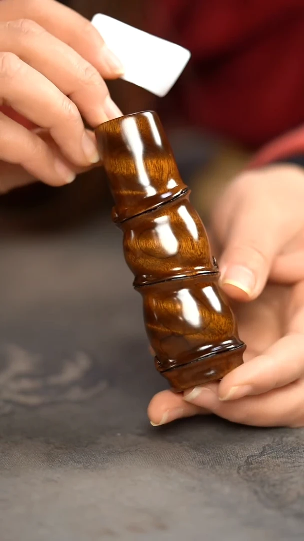 【闪购商品】金丝楠木雕满花精工手作竹节把玩433