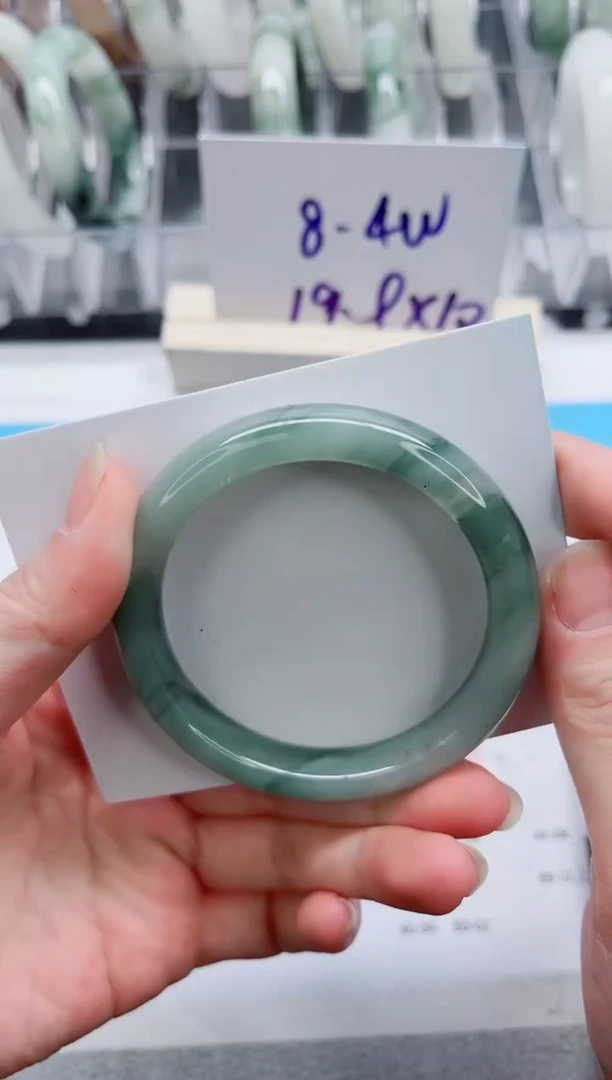 【闪购商品】石英质玉手镯未镶嵌A374-52