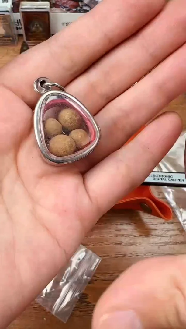琉璃颈饰【 肖钟出品 】