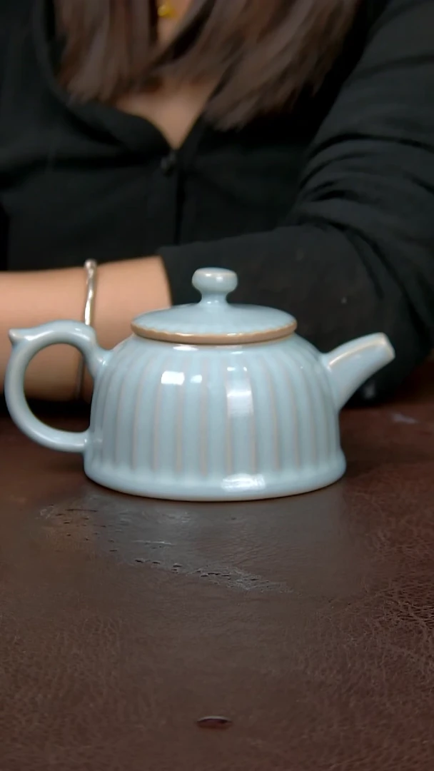 天青青莲壶不完美 简装