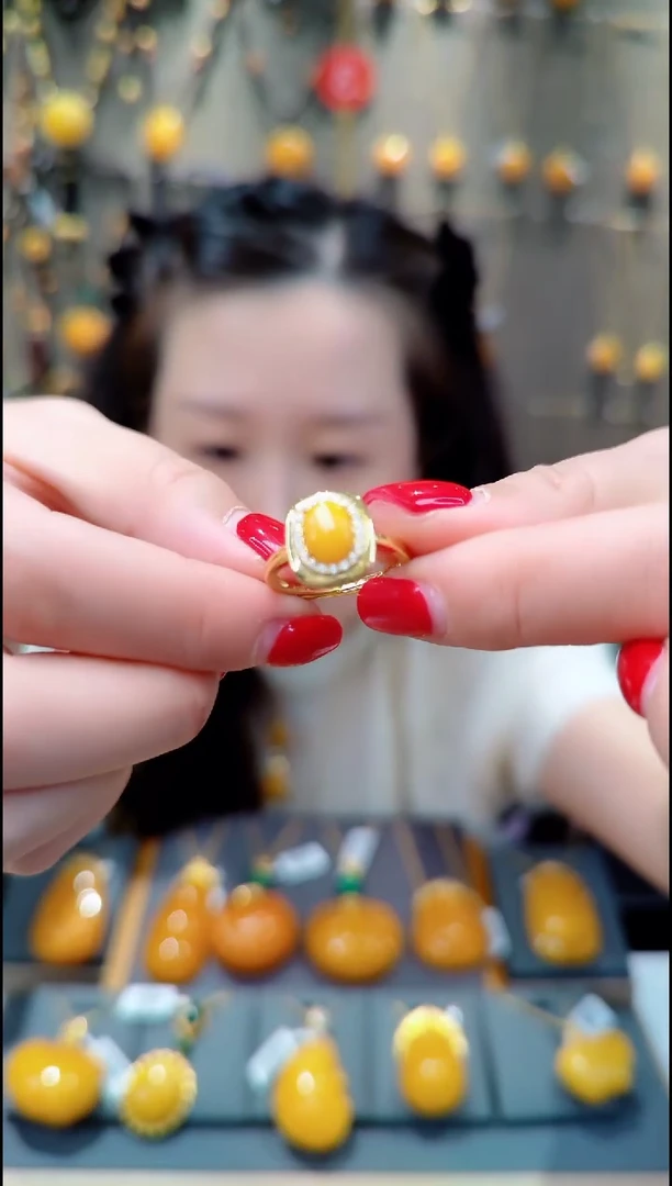 【闪购商品】蜜蜡戒指银S925镀金镶嵌H227蜜蜡戒指