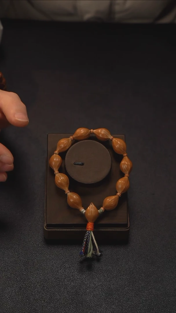 手串/手链橄榄核.....1.5铁核三面佛