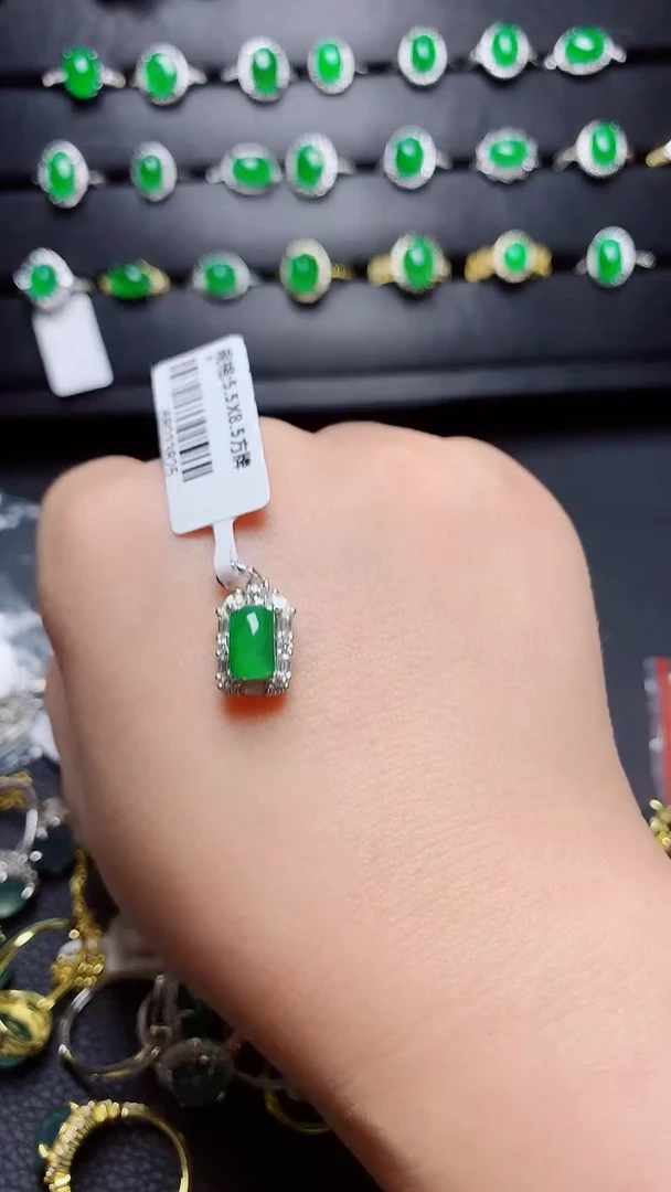 翡翠戒指银S925镶嵌天然翡翠A货s925银镶