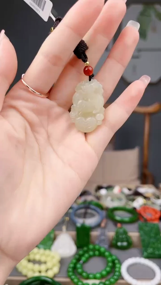 和田玉未镶嵌颈饰多样性发货拍一单发一个