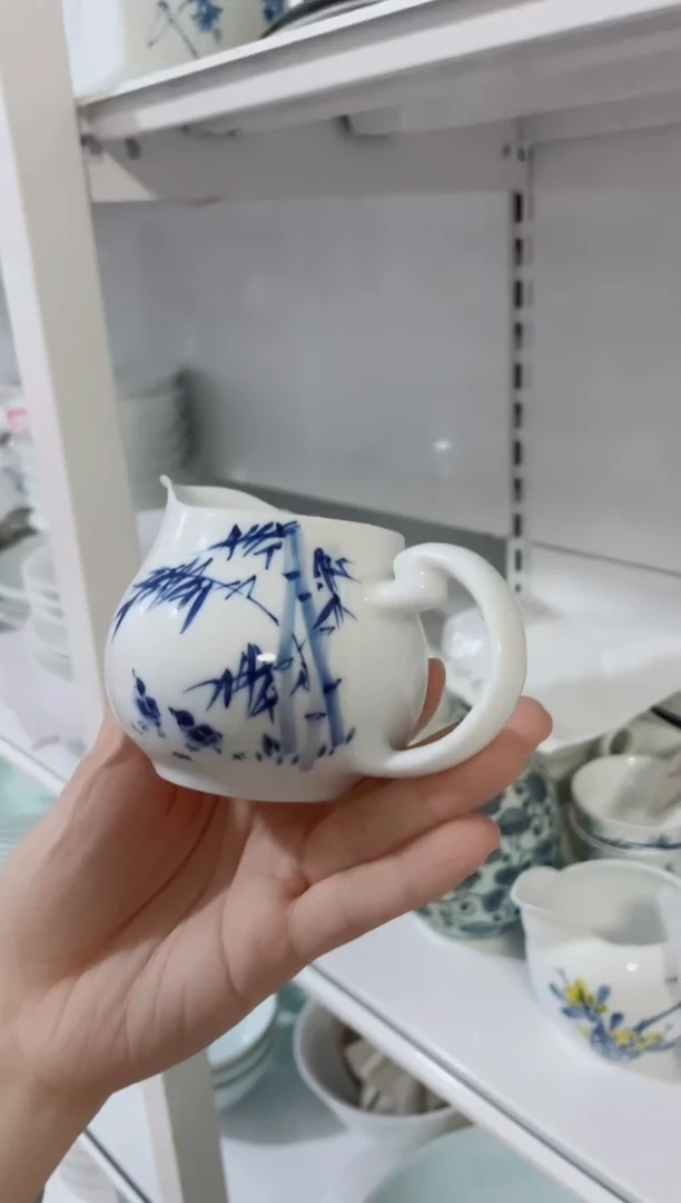 高温瓷景德镇高温白瓷手绘竹子公道杯
