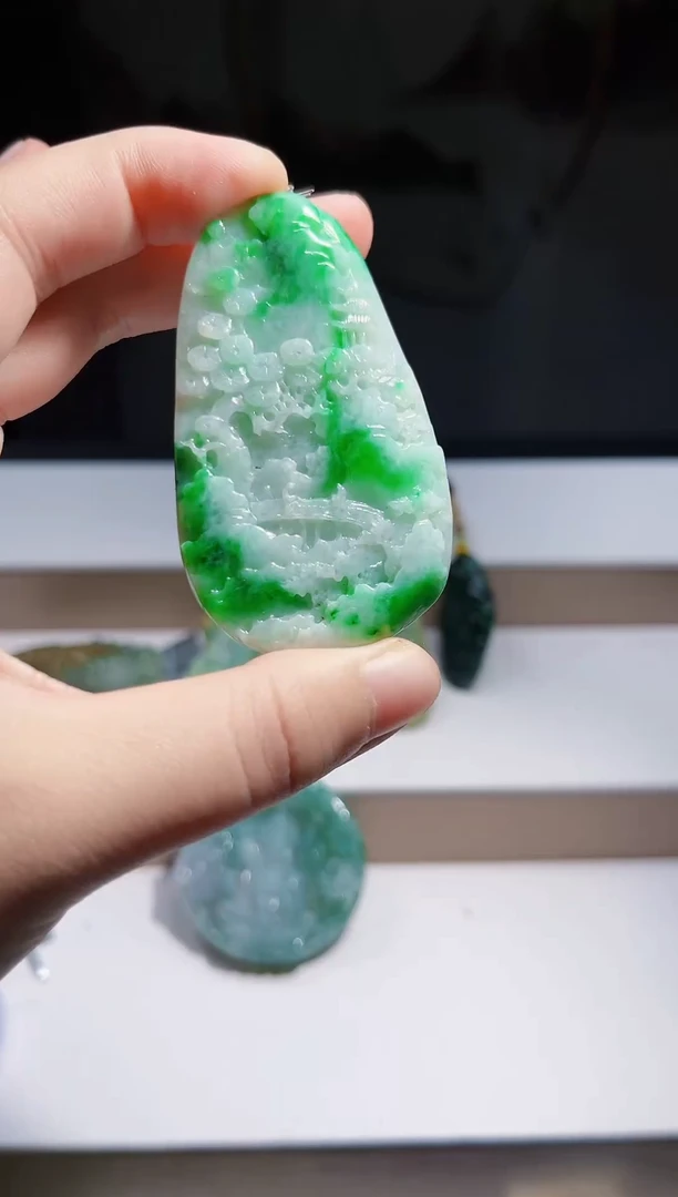 未镶嵌定制翡翠挂件