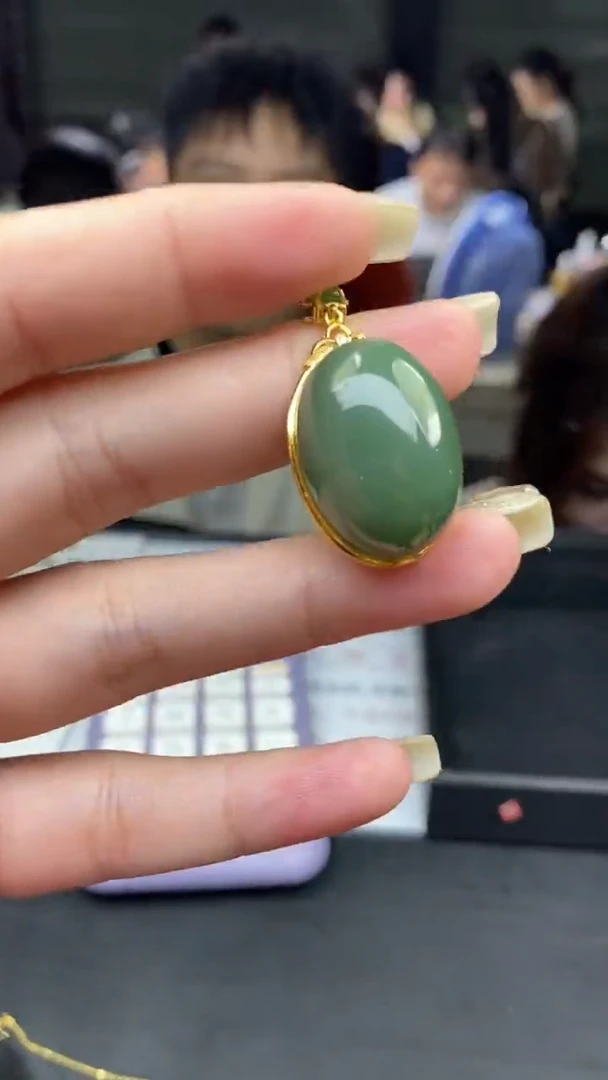 吊坠(不含链)18K金镶嵌和田玉多样性发其一-吊坠-D11075