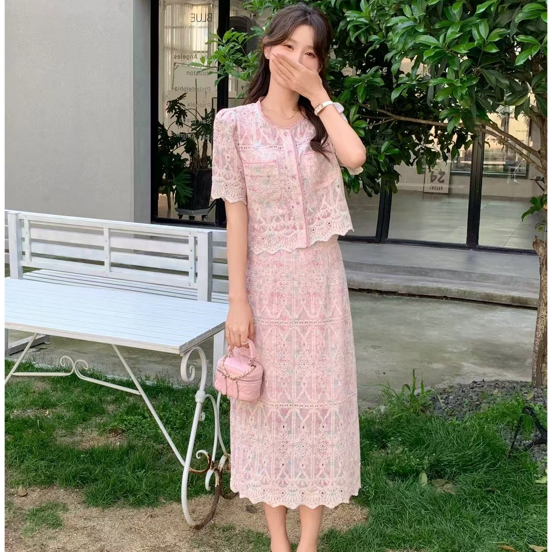 2552  夏季新款气质显瘦时尚洋气修身减龄上衣+裙子两件套