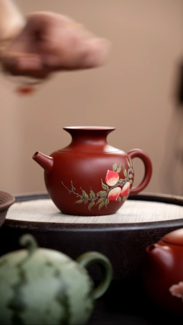 茶壶紫砂朱泥公道壶泥绘桃子