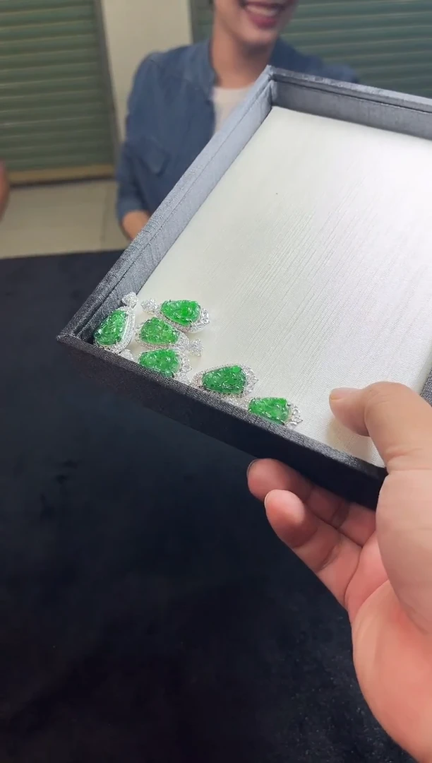 颈饰未镶嵌翡翠16017/多样性发一个