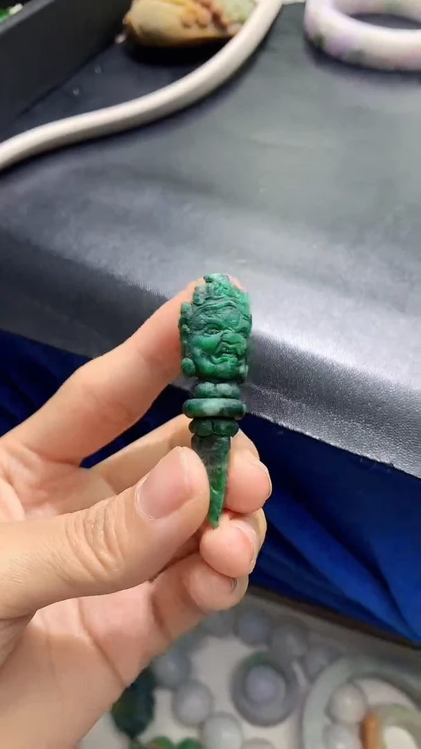 颈饰未镶嵌翡翠天然缅甸翡翠a货