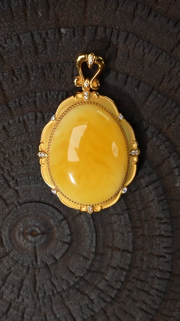 蜜蜡吊坠(赠链)银S925镶嵌-流云