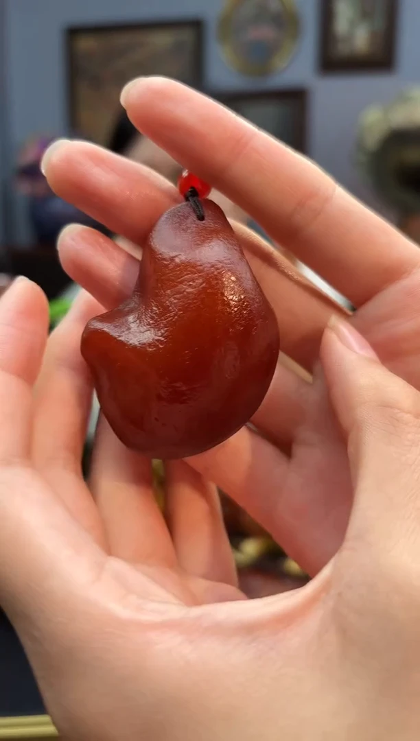 琥珀颈饰未镶嵌吊坠