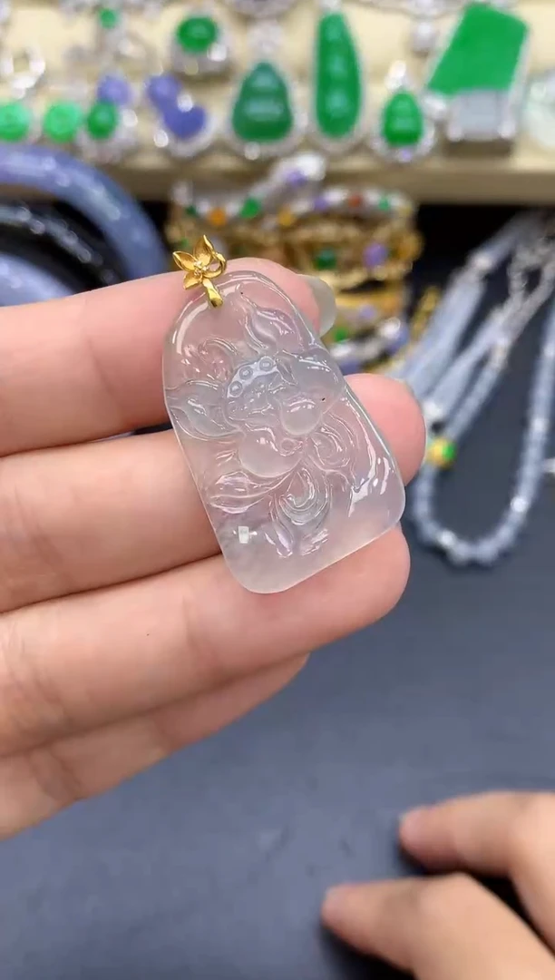 颈饰18K金镶嵌翡翠137-中国好珍宝