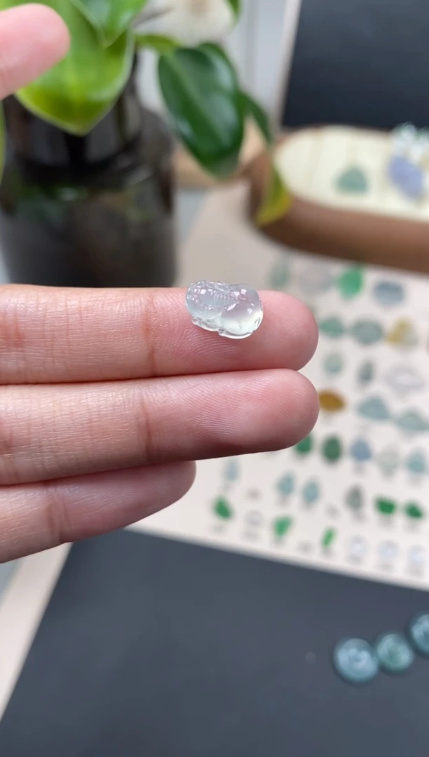 【闪购商品】翡翠颈饰未镶嵌翡翠冰种裸石