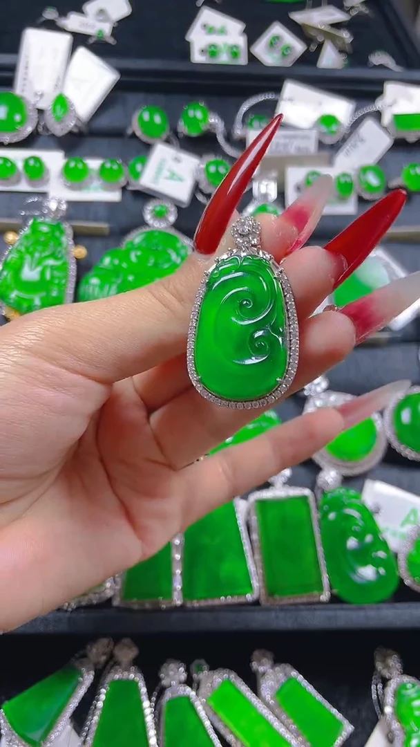 翡翠银S925镶嵌颈饰11