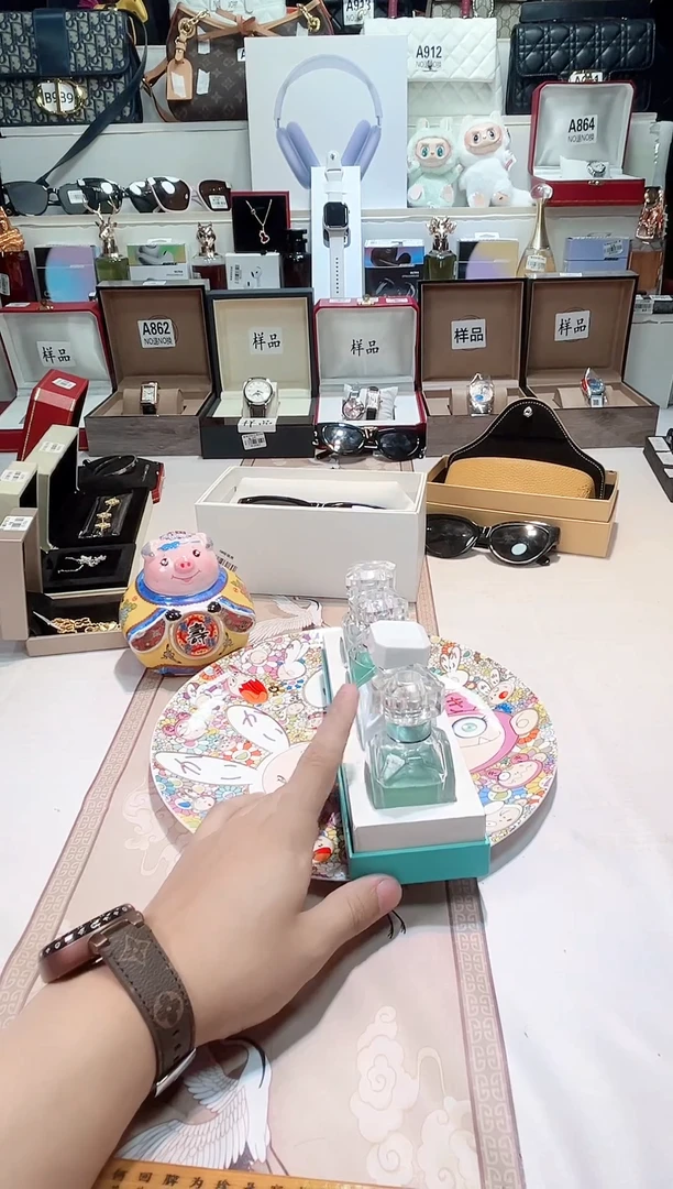 瓷片瓷器 库房到期 全部地板价@@1