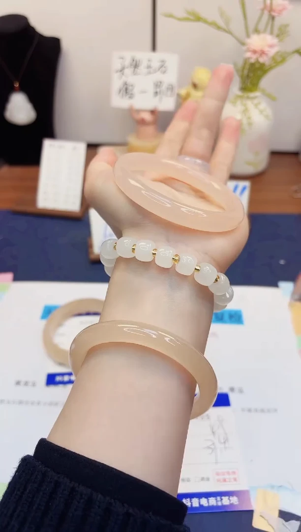 【闪购商品】石英质玉手镯未镶嵌405-美人条藕粉-圈口57