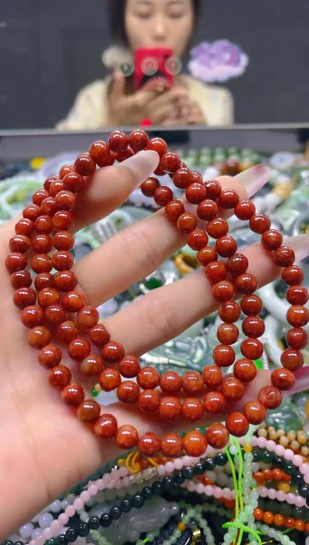 颈饰未镶嵌翡翠6MM/C/翡翠A货，一件也是批发价