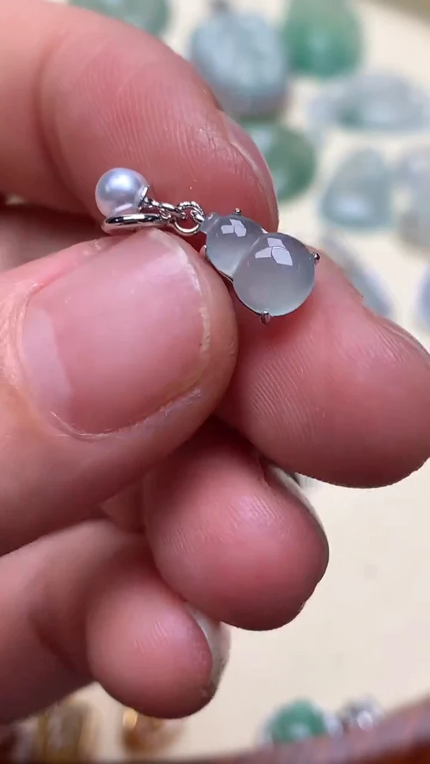 【闪购商品】翡翠颈饰未镶嵌翡翠镶嵌葫芦