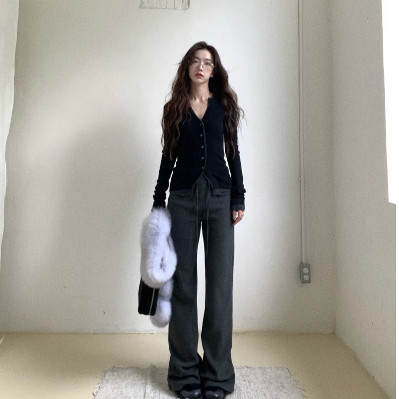 美拉德V领纽扣上衣女2025秋冬季新款甜辣妹内搭显瘦打底衫长袖T恤