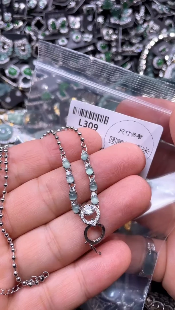 翡翠未镶嵌颈饰L309项链