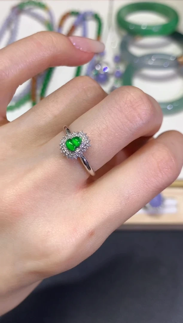 【闪购商品】翡翠颈饰18K金镶嵌团购29