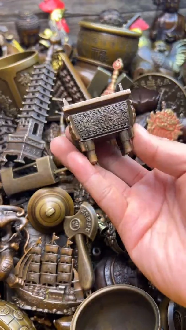 精美铜器，点击下单