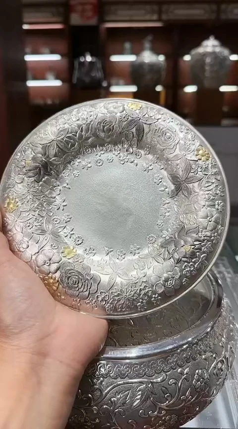 足银999精工手工百花鏨刻壶承