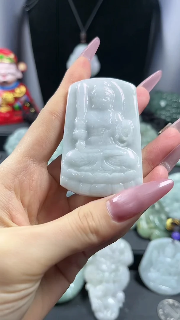 【闪购商品】翡翠颈饰未镶嵌不动明王