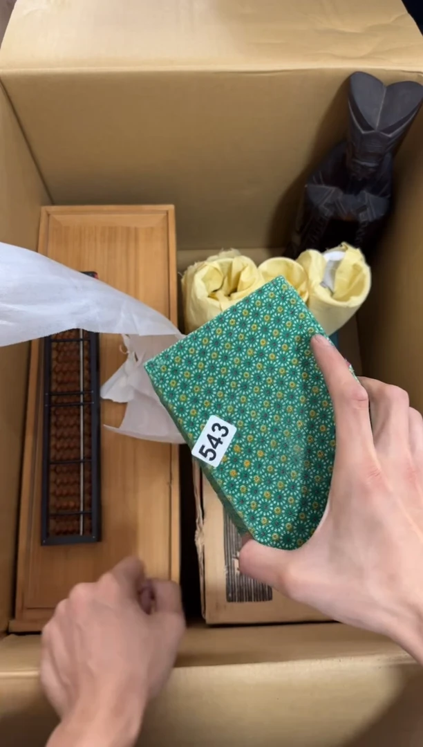 瓷片T***n543 中古商品，谨慎购买