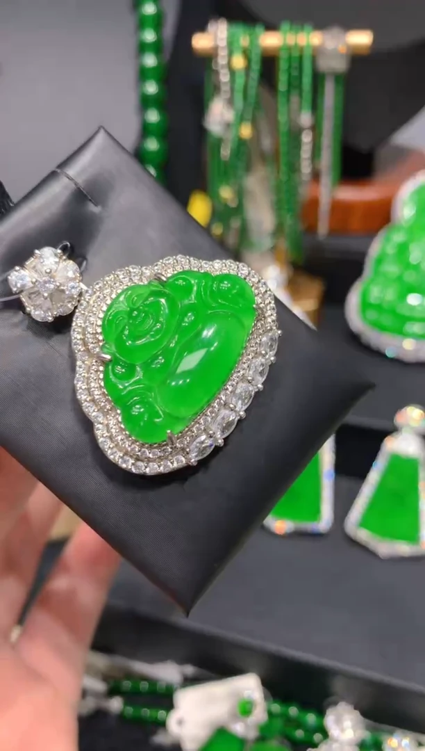 颈饰未镶嵌翡翠33一季