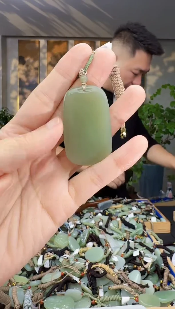 未镶嵌和田玉挂件拍一发一