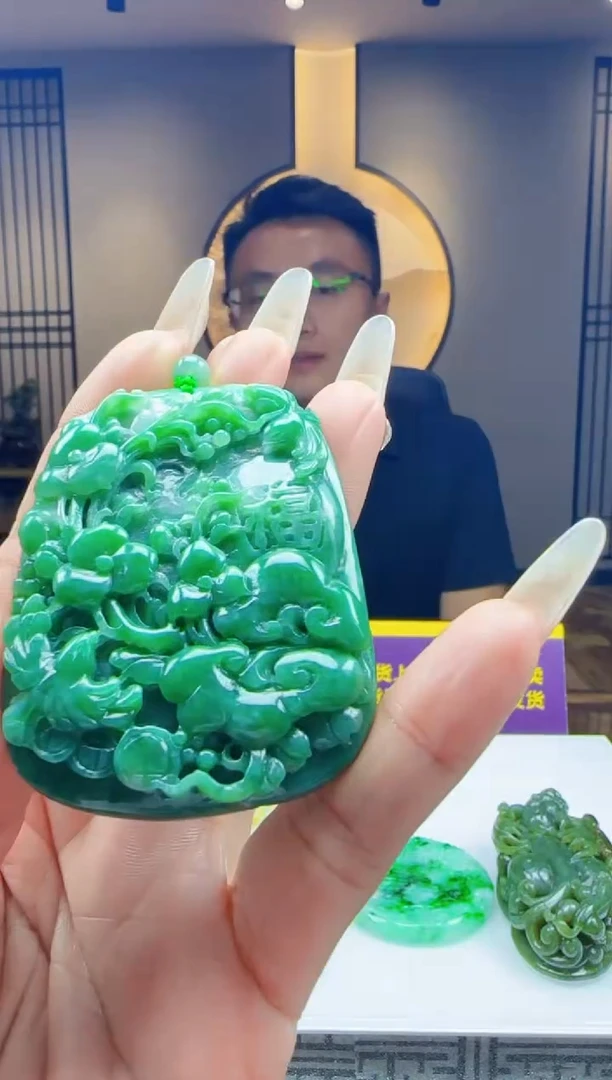 未镶嵌定制翡翠Q68054翡翠