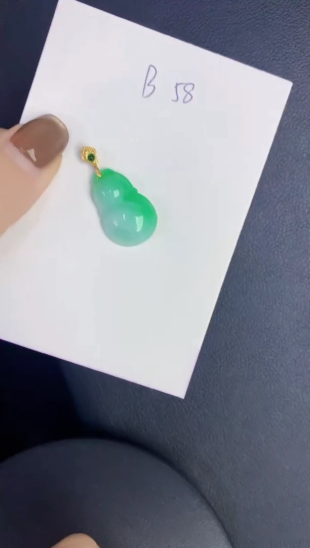 颈饰未镶嵌翡翠缅甸天然翡翠A货