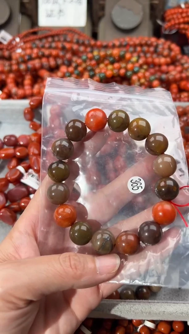 南红玛瑙手串未镶嵌13+