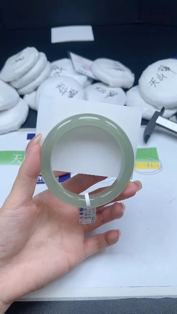 未镶嵌手镯石英质玉098-5859