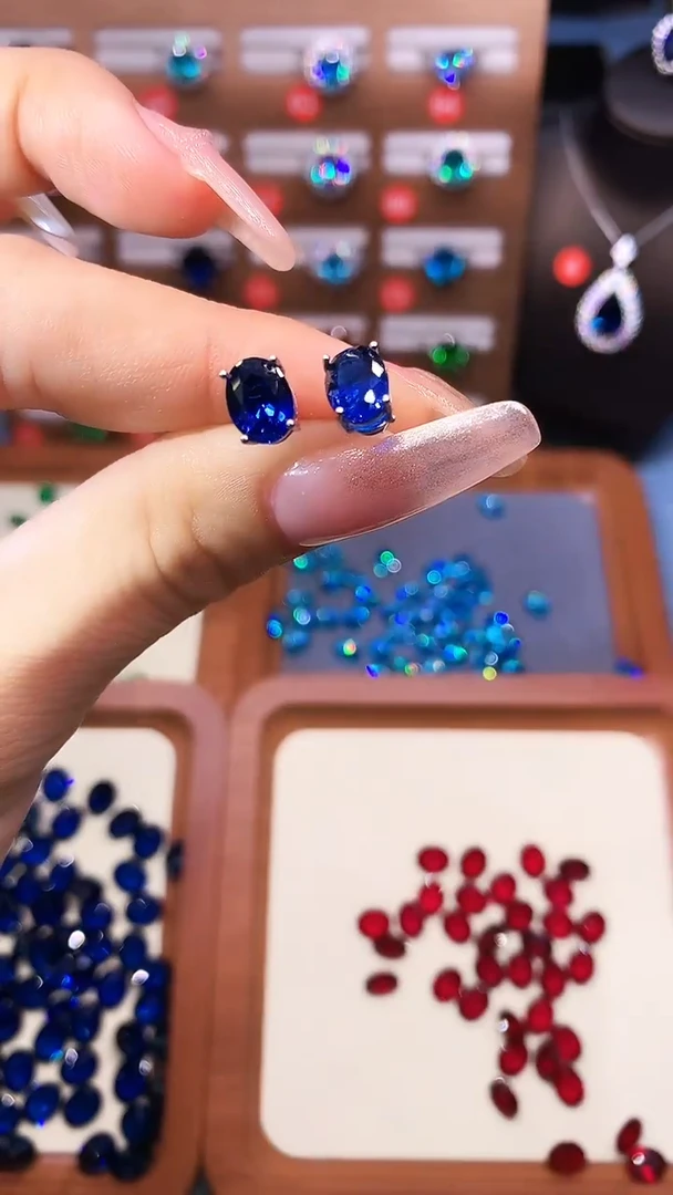 耳饰蓝宝石银S925镶嵌.........