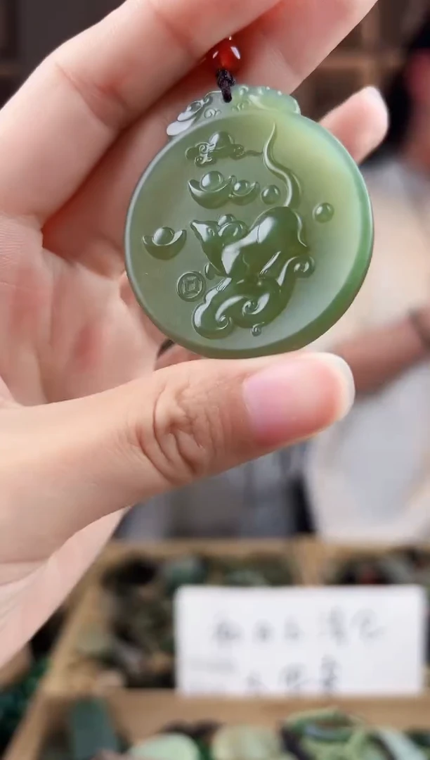 颈饰未镶嵌和田玉拍一发一，多样性发货