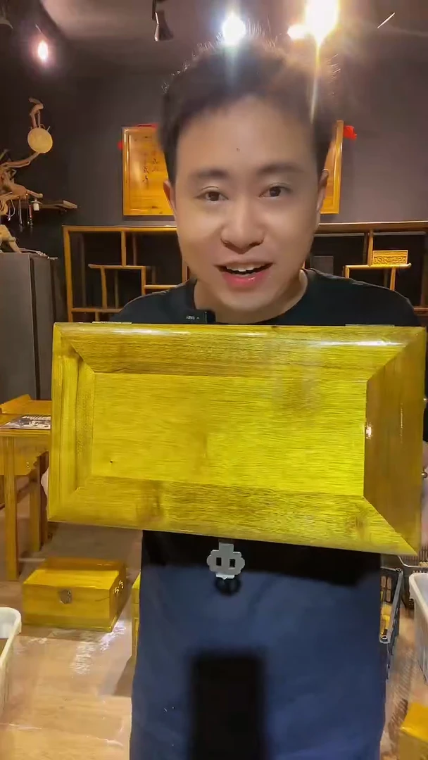 木金丝楠木制品箱子32*18*18带隔层