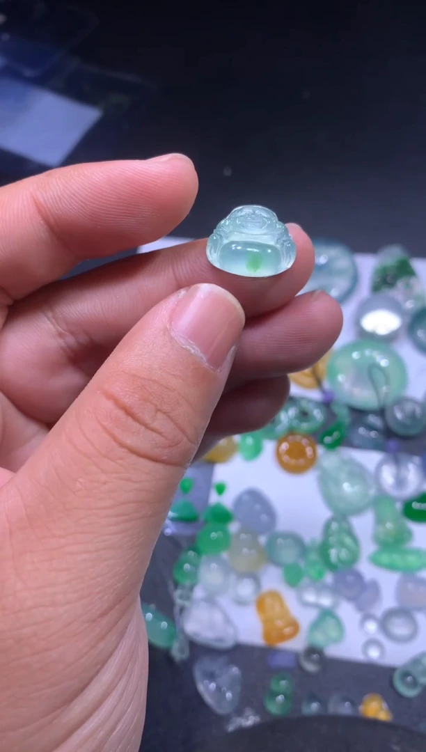 未镶嵌挂件翡翠佛公