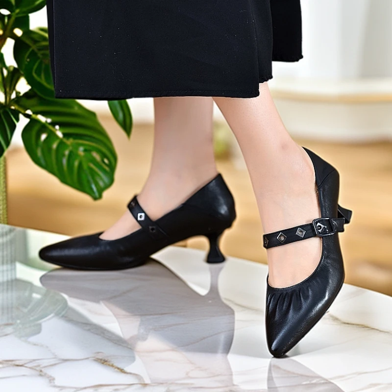 0160头层羊皮新款时尚经典舒适百搭中跟软底尖头系带浅口玛丽珍鞋